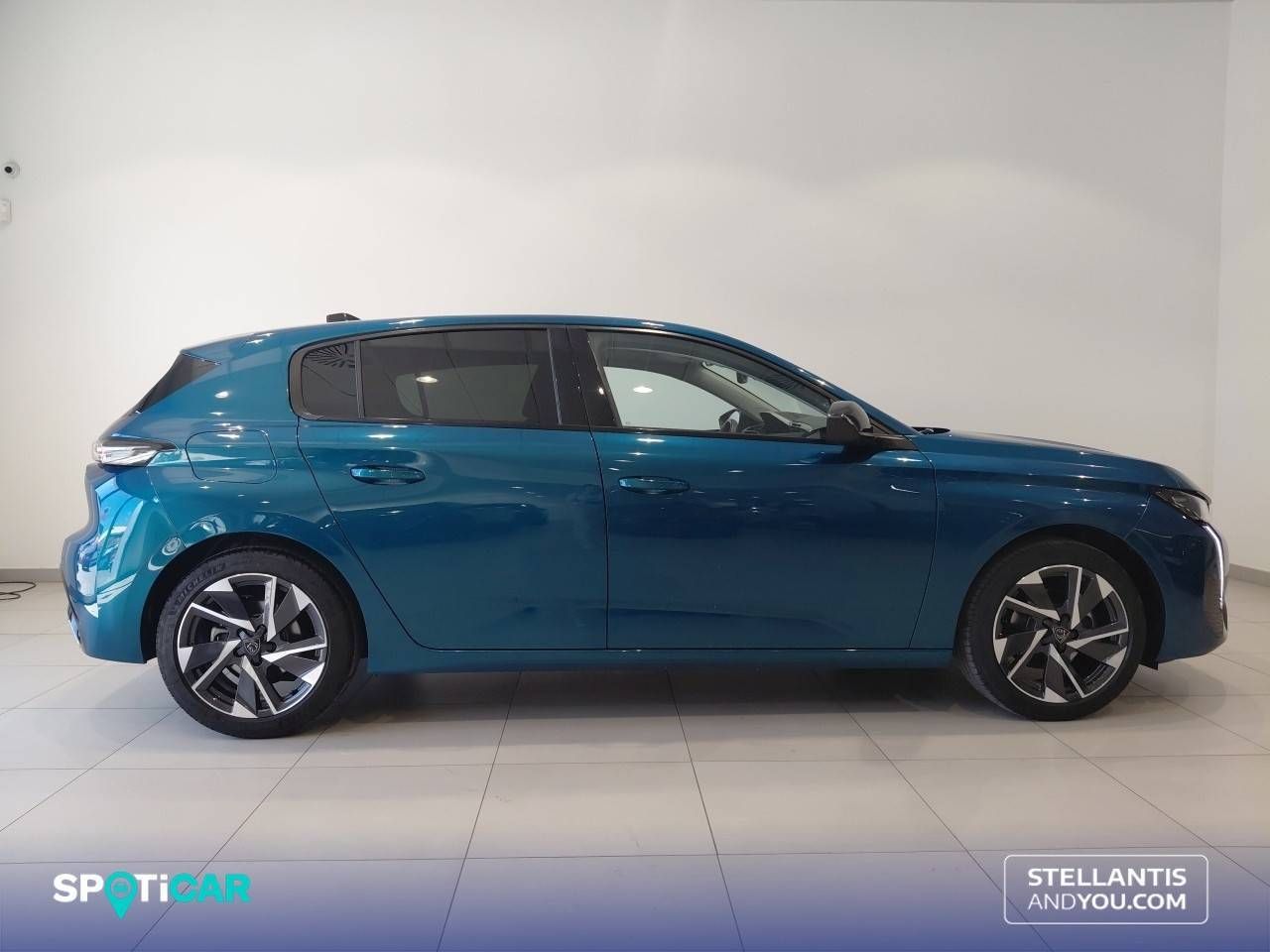 Peugeot 308  5P  PureTech 130 S&S MAN Allure 7