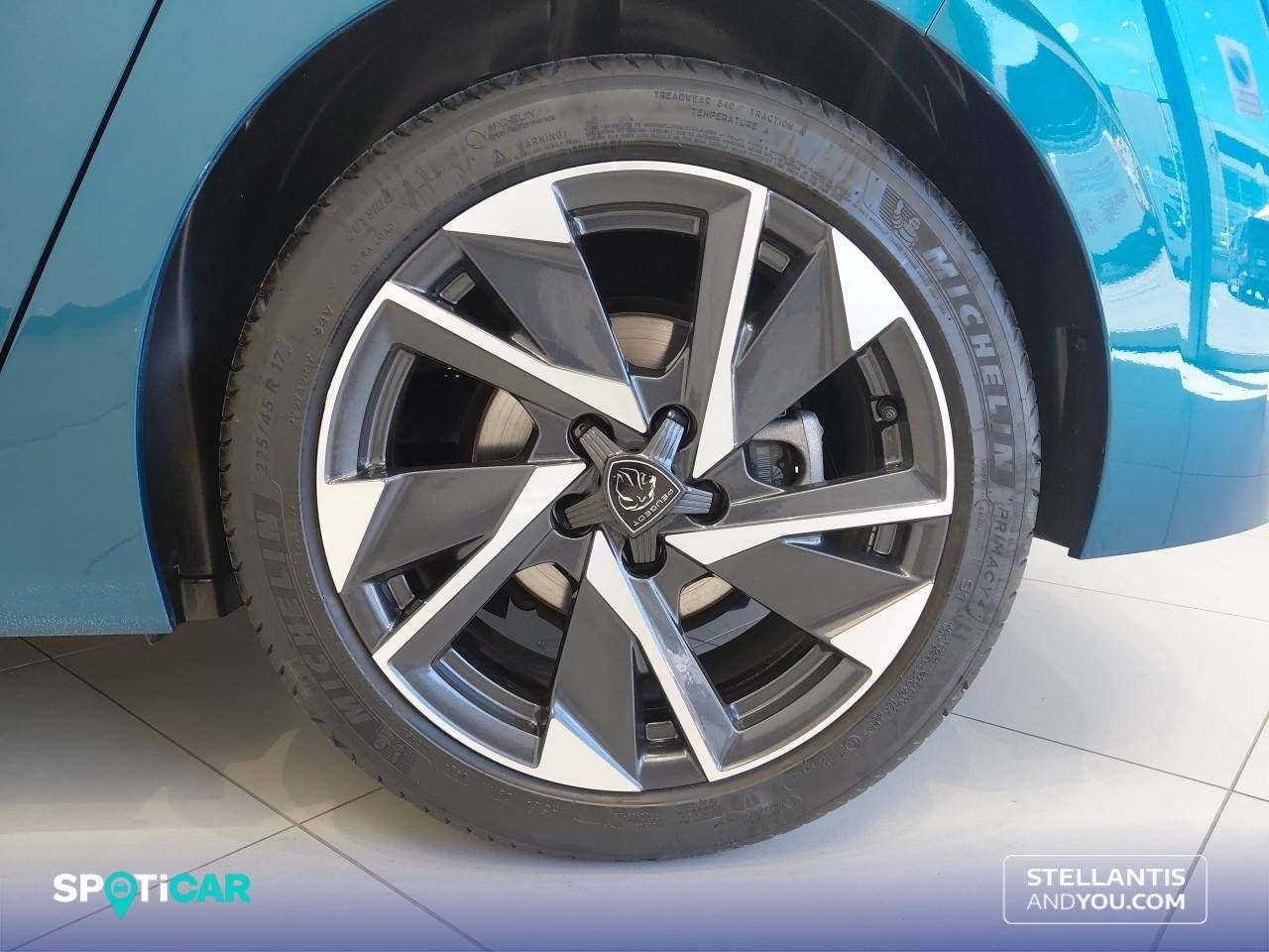 Peugeot 308  5P  PureTech 130 S&S MAN Allure 18