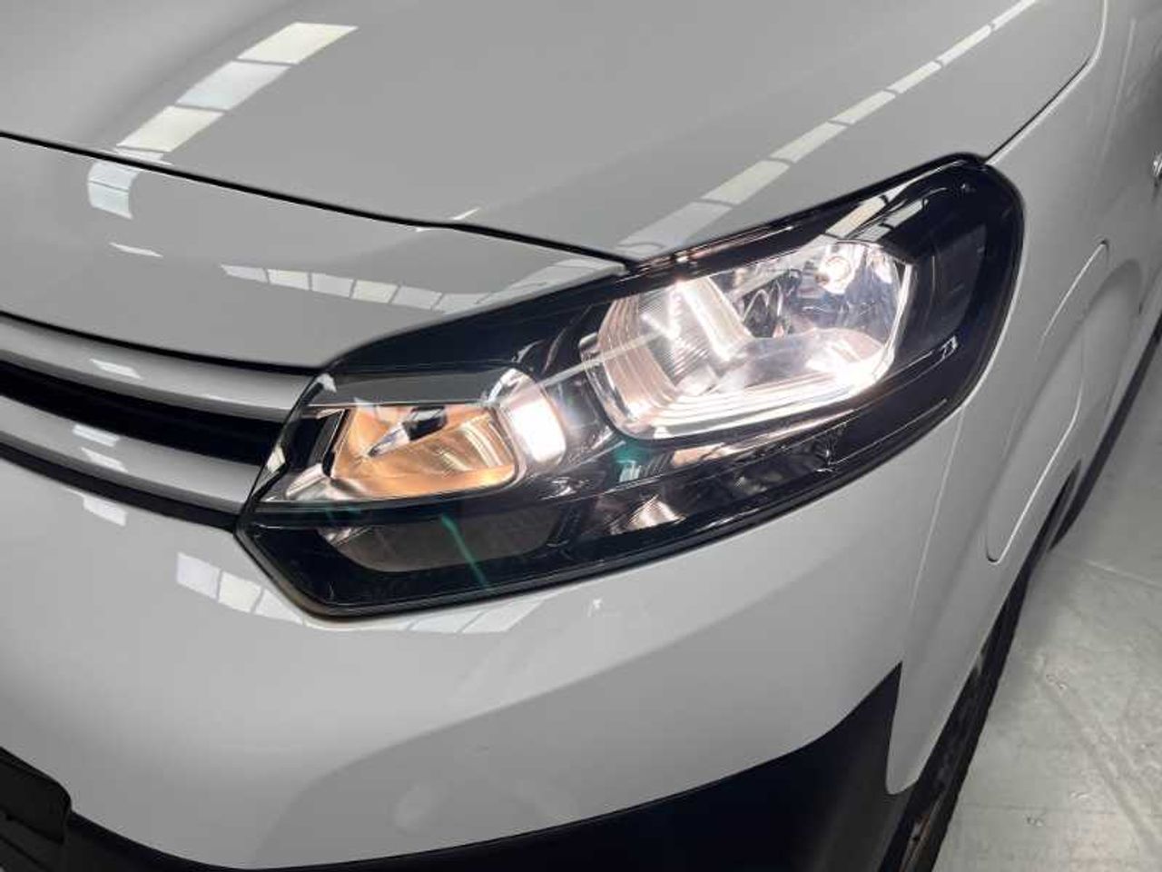 Citroën Jumpy e-Jumpy Furgn  Eléctrico 100Kw batería 75Kwh Talla M Standard 15