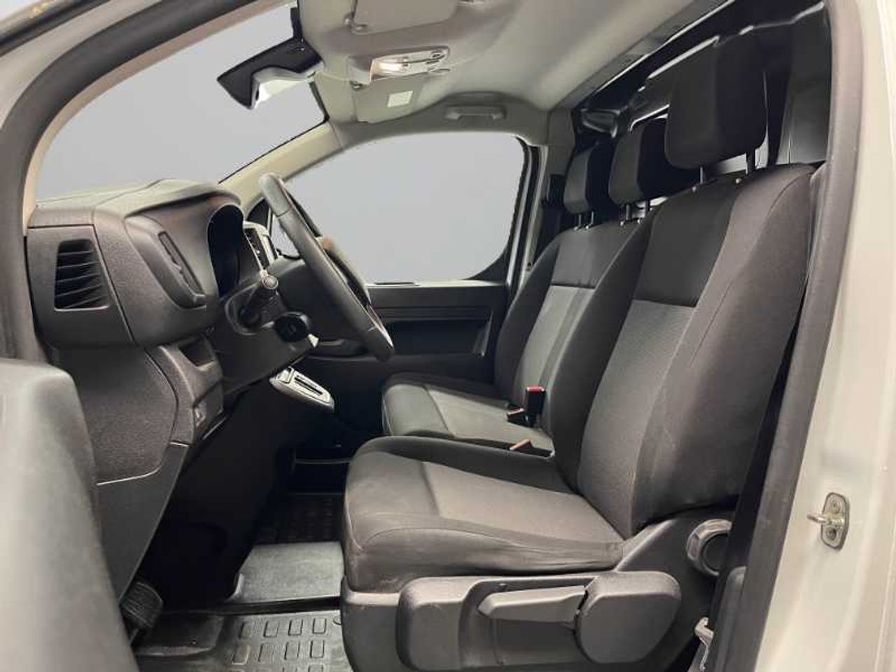 Citroën Jumpy e-Jumpy Furgn  Eléctrico 100Kw batería 75Kwh Talla M Standard 24