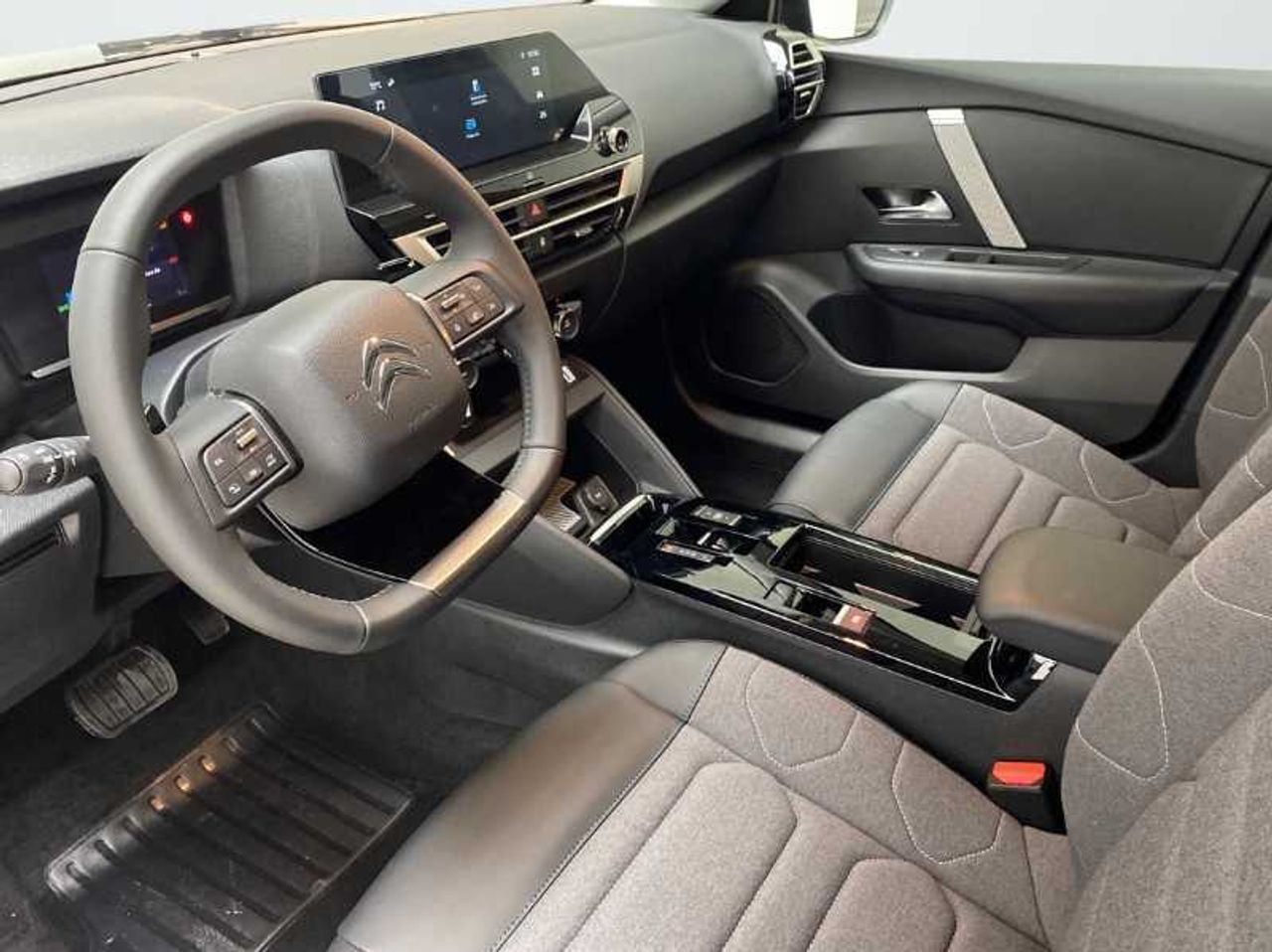 Citroën C4 BlueHDi 130 S&S EAT8 PLUS (solo stock) 26