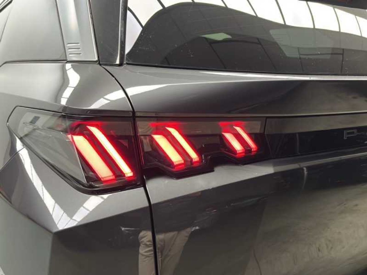 Peugeot 5008 Nuevo 5008 Allure HYBRID 145 eDCS6 20