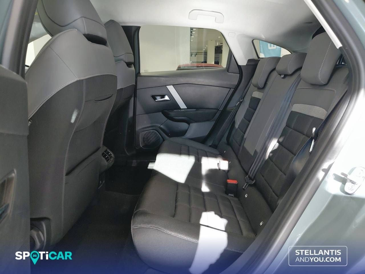 Citroën C4  Hybrid 145 ë-DCS6 Plus 17