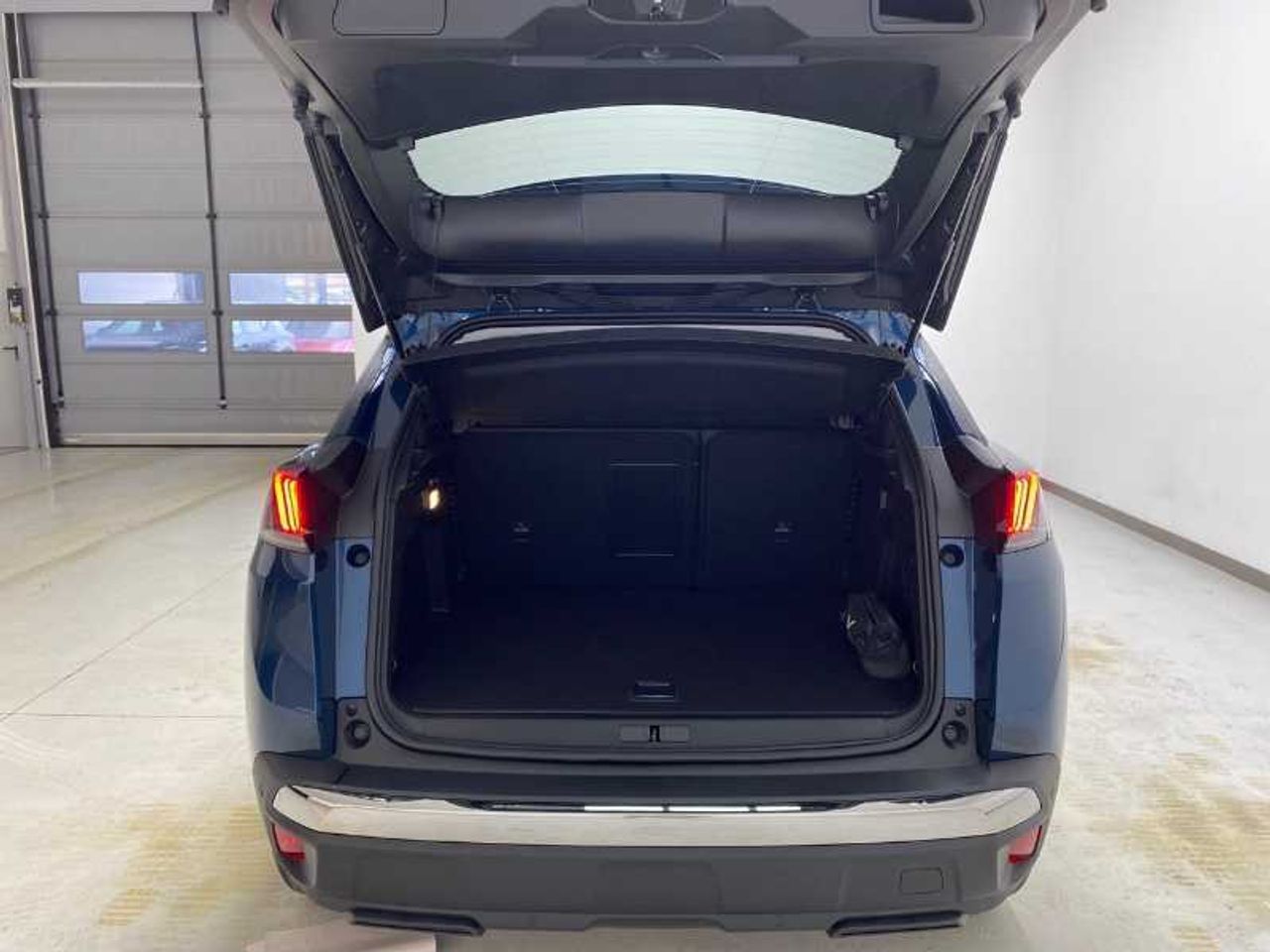 Peugeot 3008 NSUV  Allure Pack PLUG-IN HYBRID 180 e-EAT8 15