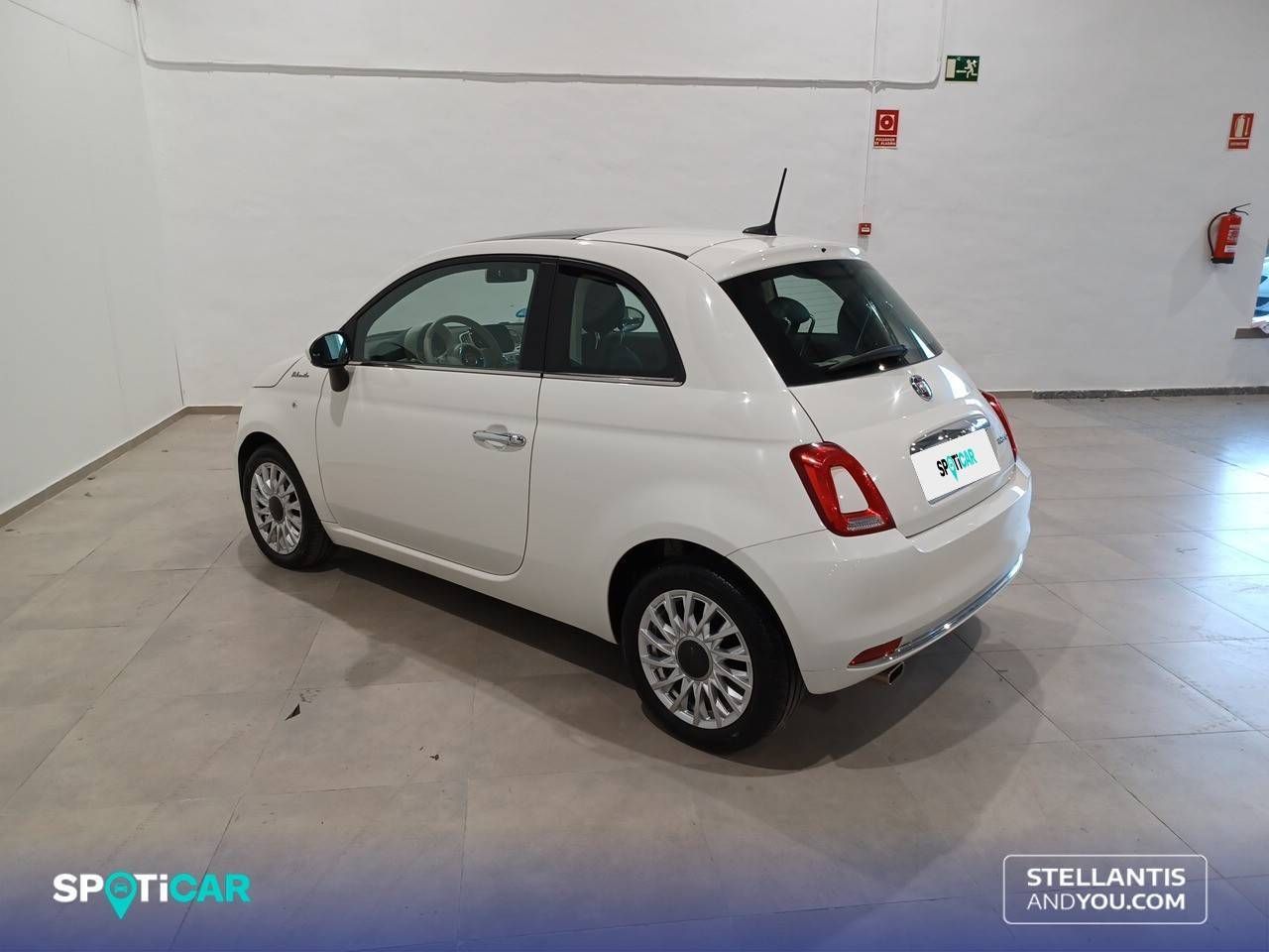 Fiat 500   1.0 Hybrid 51KW (70 CV) Dolcevita 13