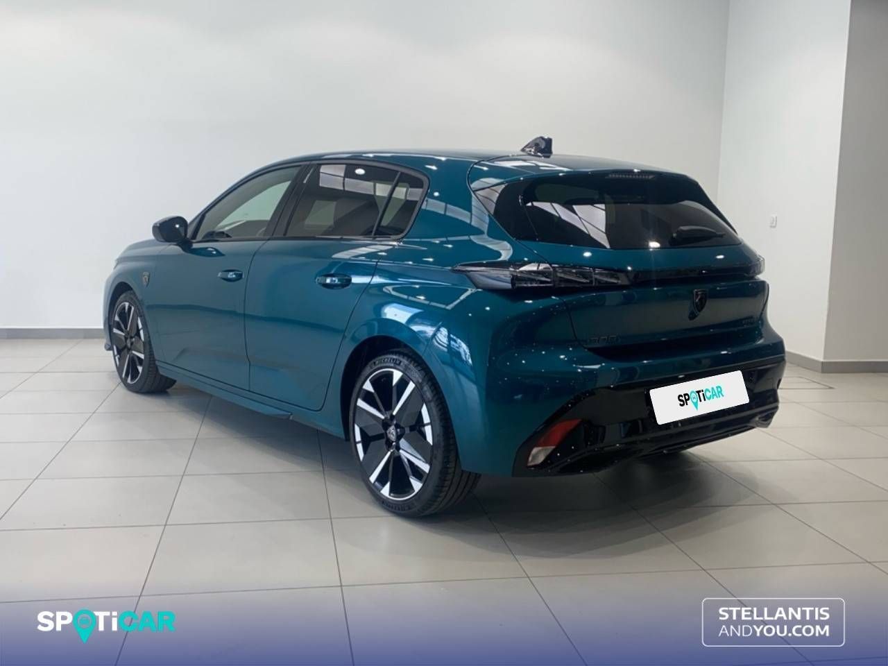 Peugeot 308  5P  Hybrid MHEV 145 e-DCS6 GT 13