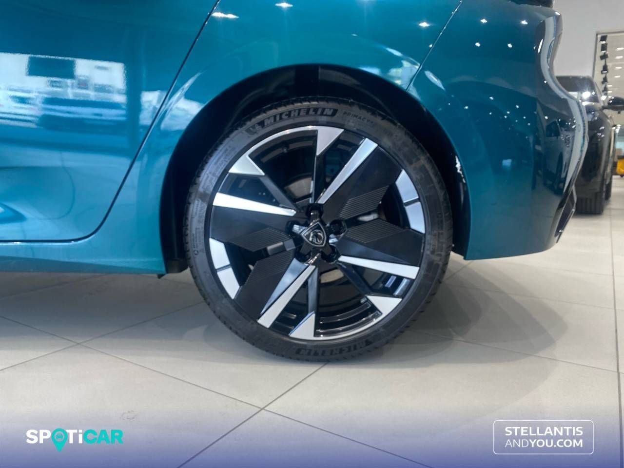 Peugeot 308  5P  Hybrid MHEV 145 e-DCS6 GT 18