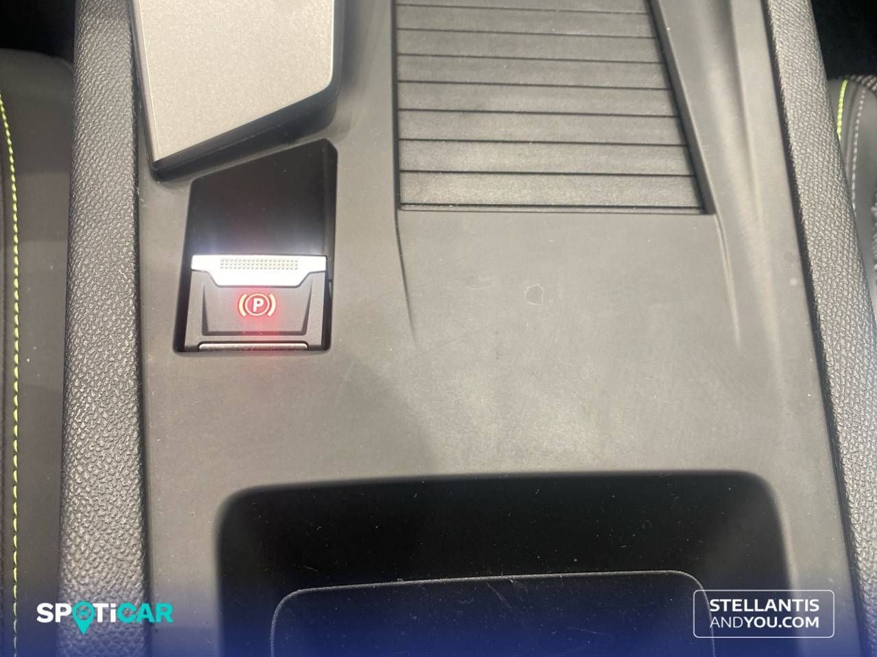 Peugeot 308  5P  Hybrid MHEV 145 e-DCS6 GT 24