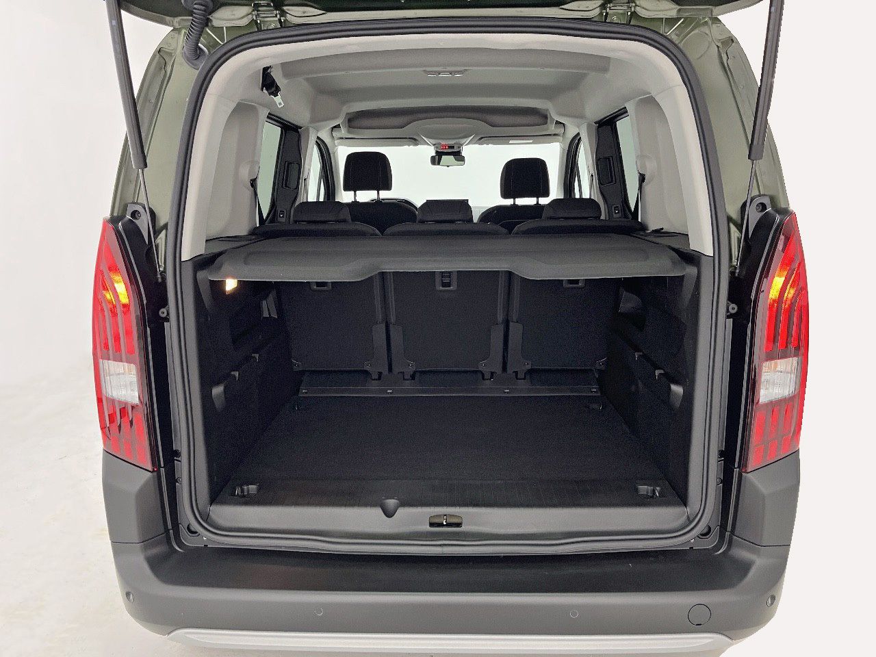 Peugeot Rifter Rifter GT BlueHDi 130 EAT8 Standard 22
