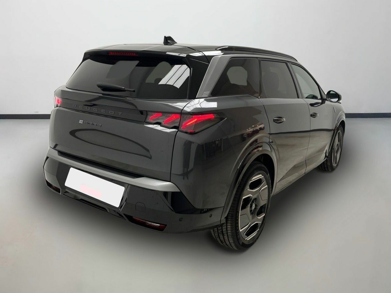 Peugeot e-5008 GT Eléctrico 157kW 11