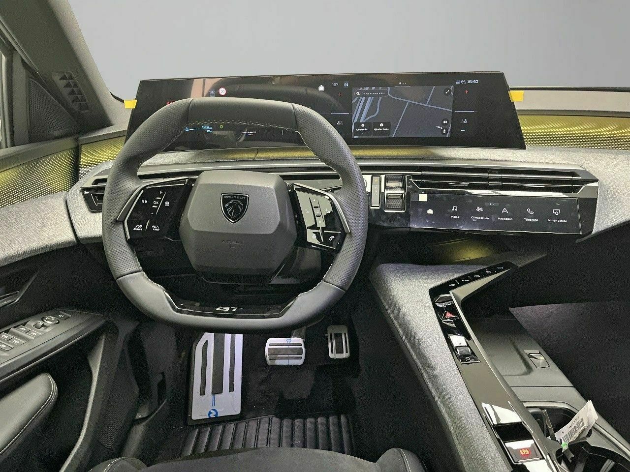 Peugeot e-5008 GT Eléctrico 157kW 20