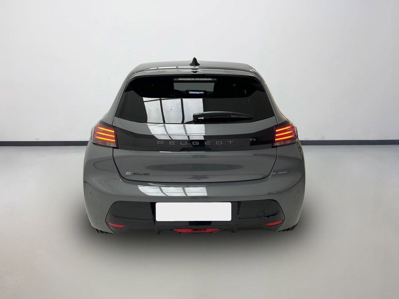 Peugeot e-208 Allure Eléctrico 156 (115 Kw) 7