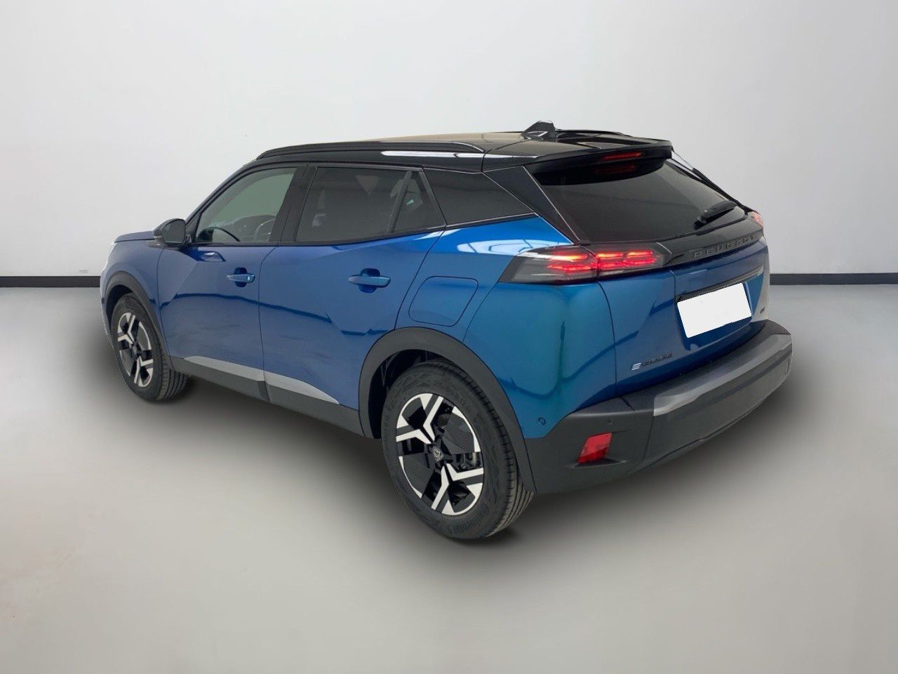 Peugeot e-2008 Eléctrico GT 156 (115kW) 3