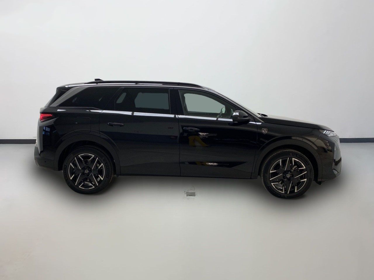 Peugeot 5008 1.2 107KW GT eDCS6 9