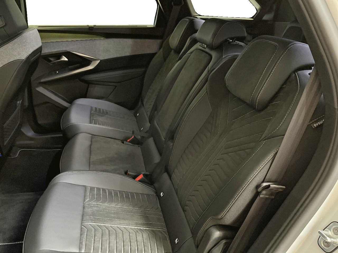 Peugeot 5008 1.2 107KW GT eDCS6 18