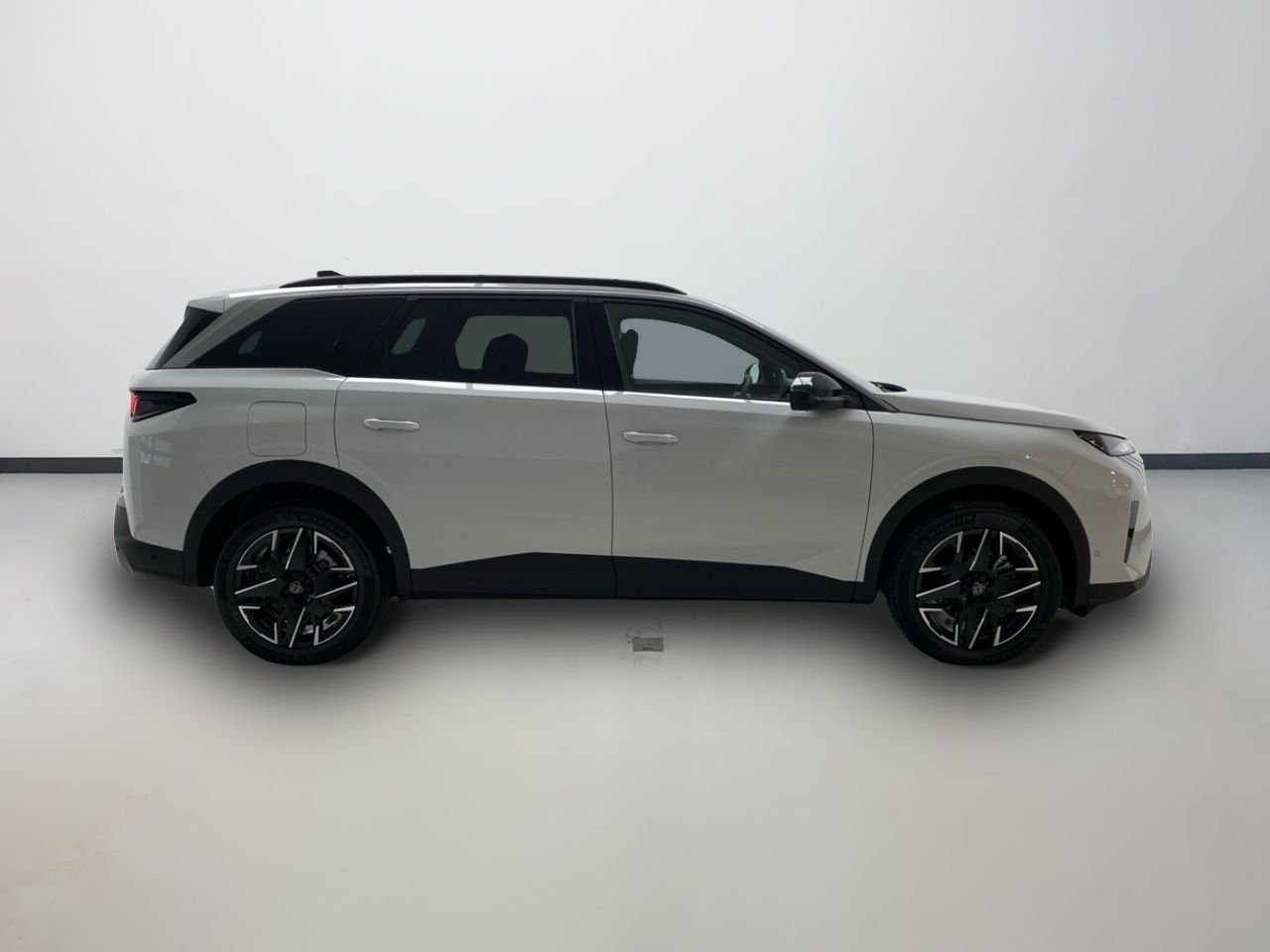 Peugeot 5008 1.2 107KW Allure eDCS6 7
