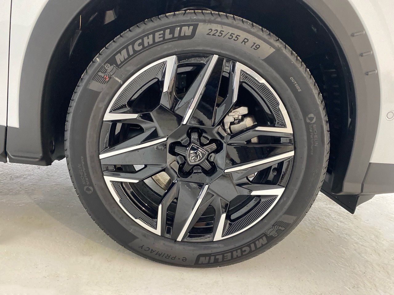 Peugeot 5008 1.2 107KW Allure eDCS6 17