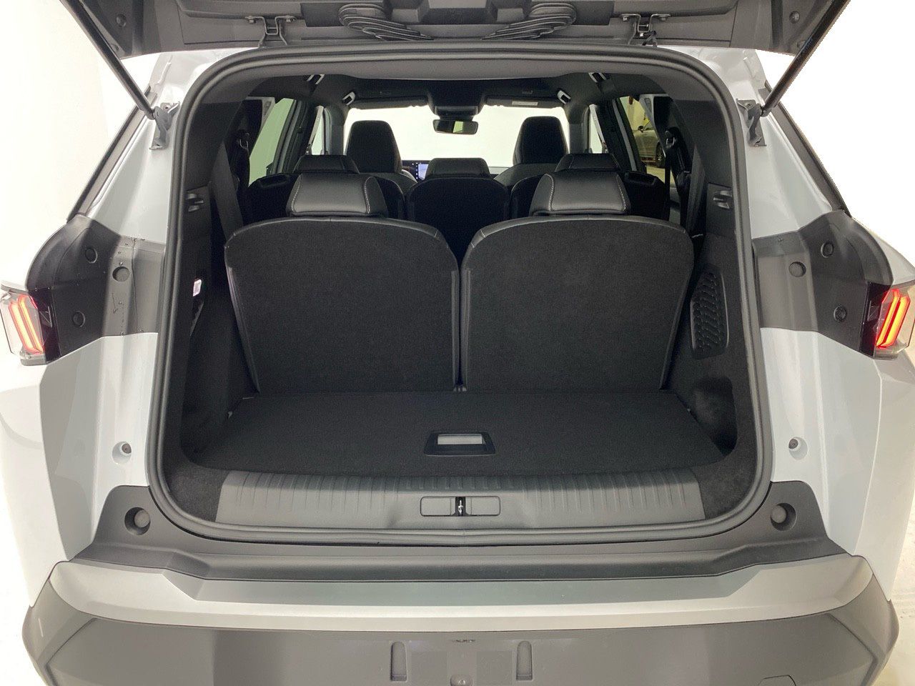 Peugeot 5008 1.2 107KW Allure eDCS6 30