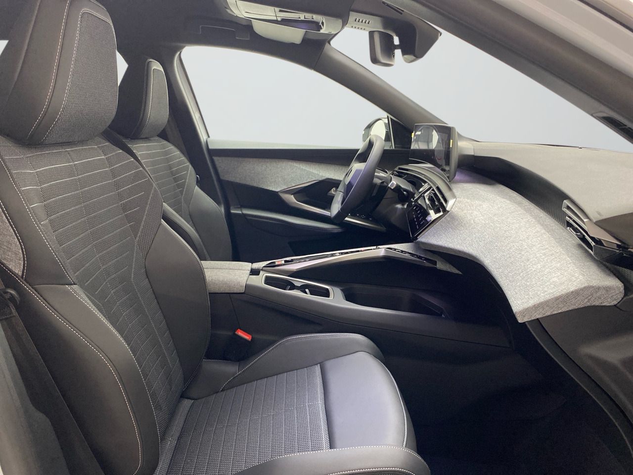 Peugeot 5008 1.2 107KW Allure eDCS6 24