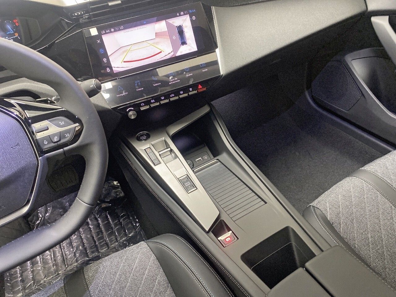 Peugeot 408 408 Allure HYBRID 145 eDCS6 30