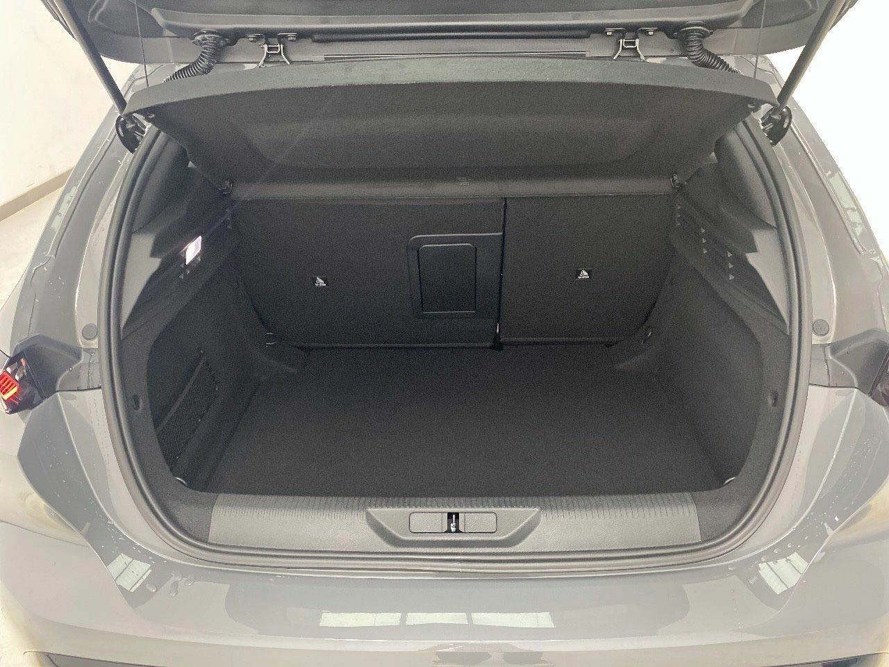 Peugeot 308 5P GT Hybrid MHEV 145 e-DCS6 18