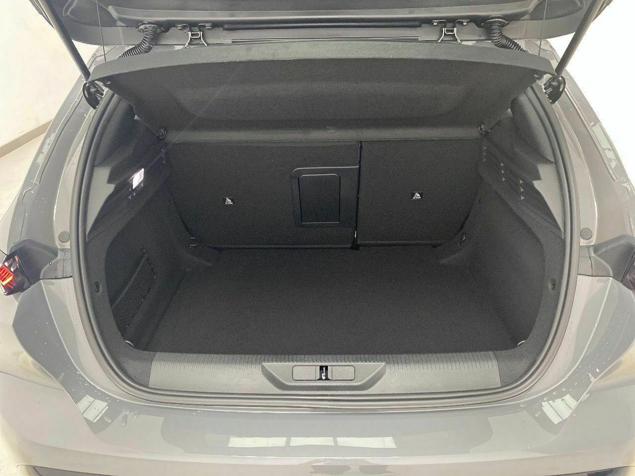 Peugeot 308 5P GT Hybrid MHEV 145 e-DCS6 18