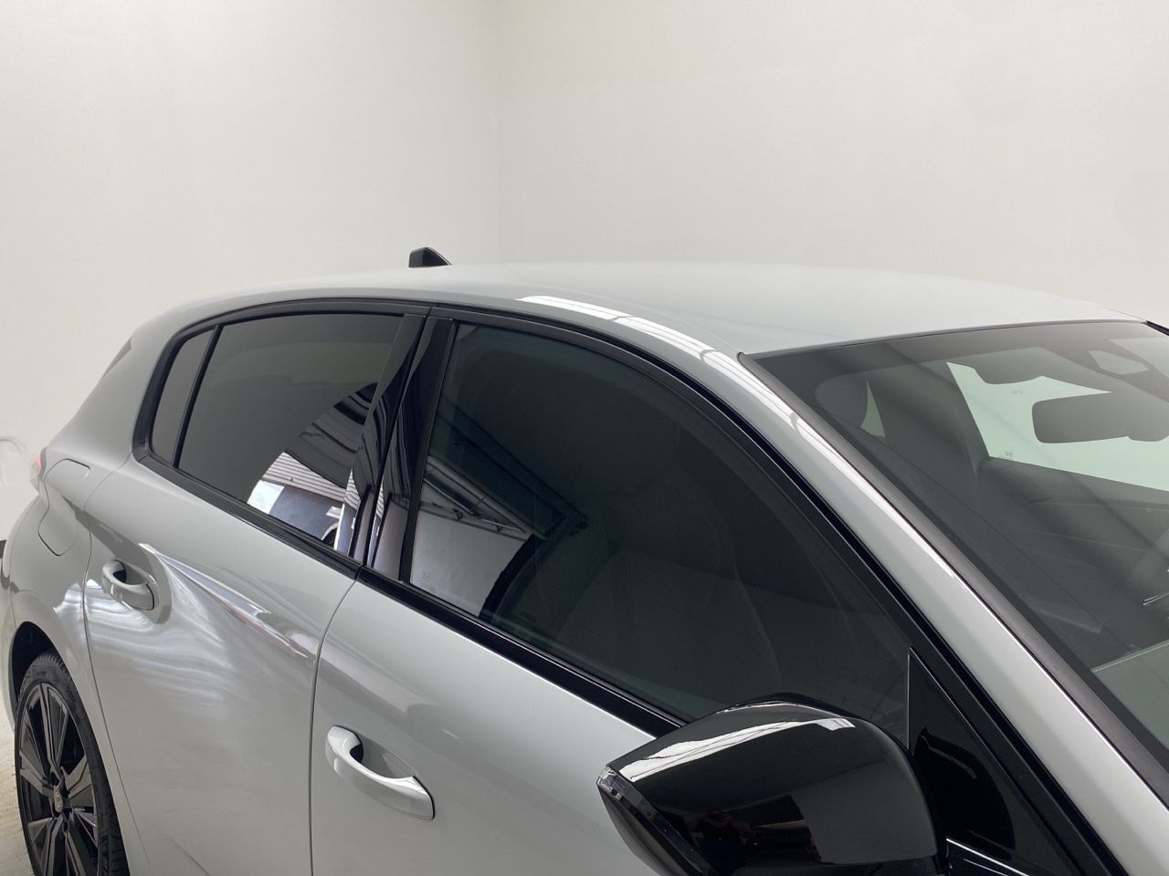 Peugeot 308 5P GT BlueHDi 130 S&S EAT8 24