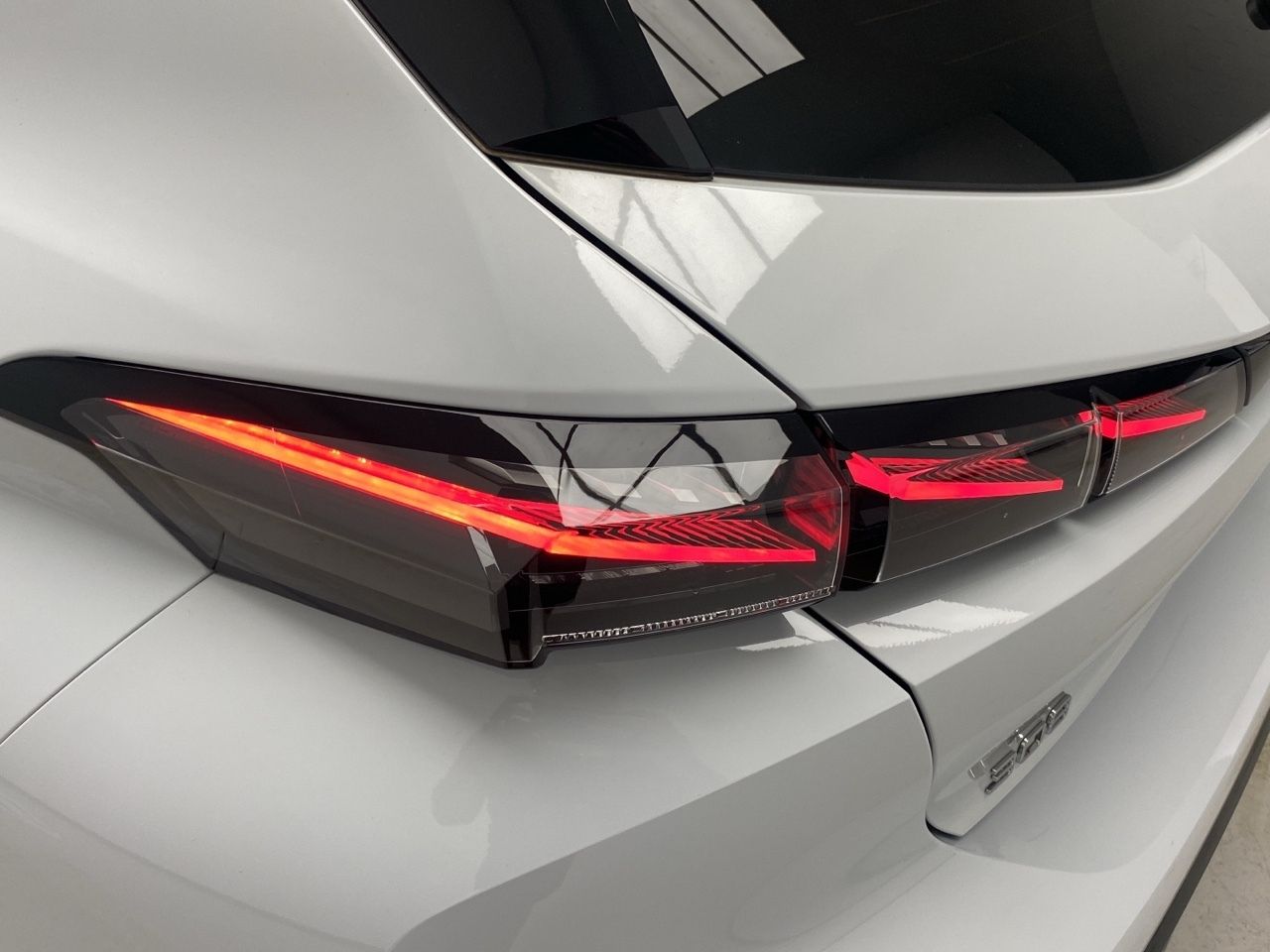 Peugeot 308 5P GT BlueHDi 130 S&S EAT8 26