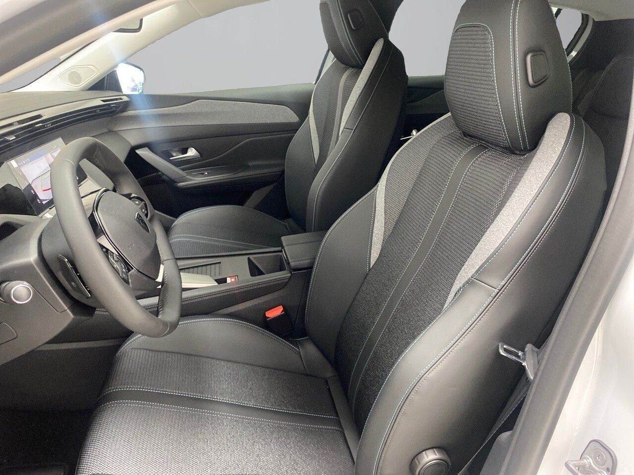 Peugeot 308 5P Allure Hybrid PHEV 180 e-EAT8 15