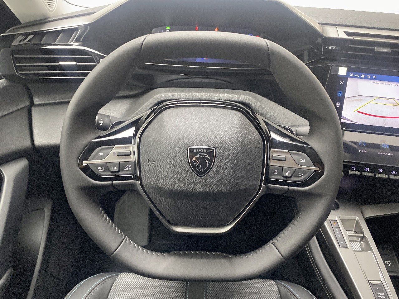 Peugeot 308 5P Allure Hybrid PHEV 180 e-EAT8 28