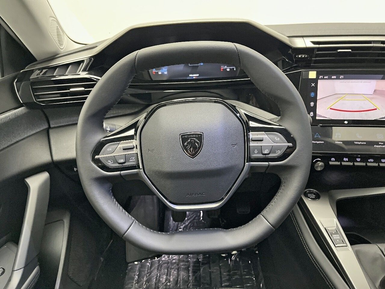 Peugeot 308 5P Allure Hybrid MHEV 145 e-DCS6 15