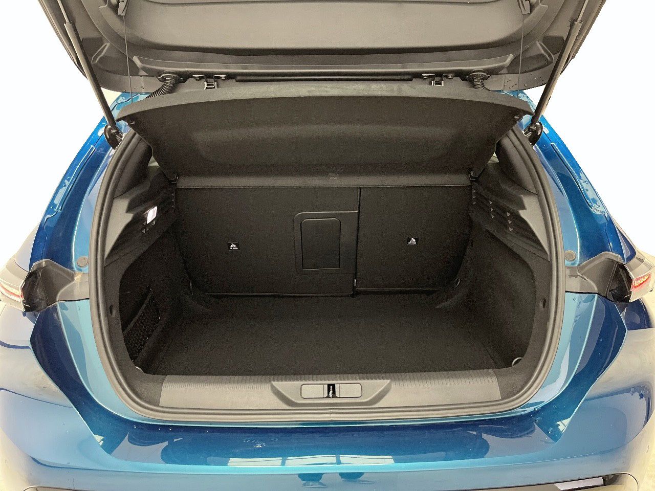 Peugeot 308 5P Allure Hybrid MHEV 145 e-DCS6 22