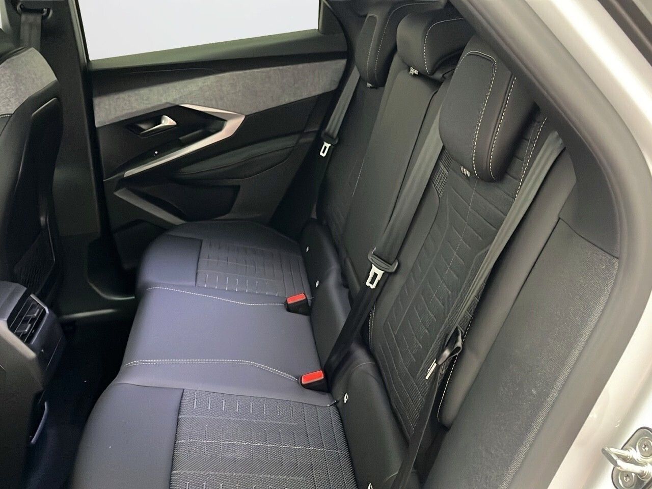 Peugeot 3008 Hybrid 1.2 107KW GT eDCS6 15