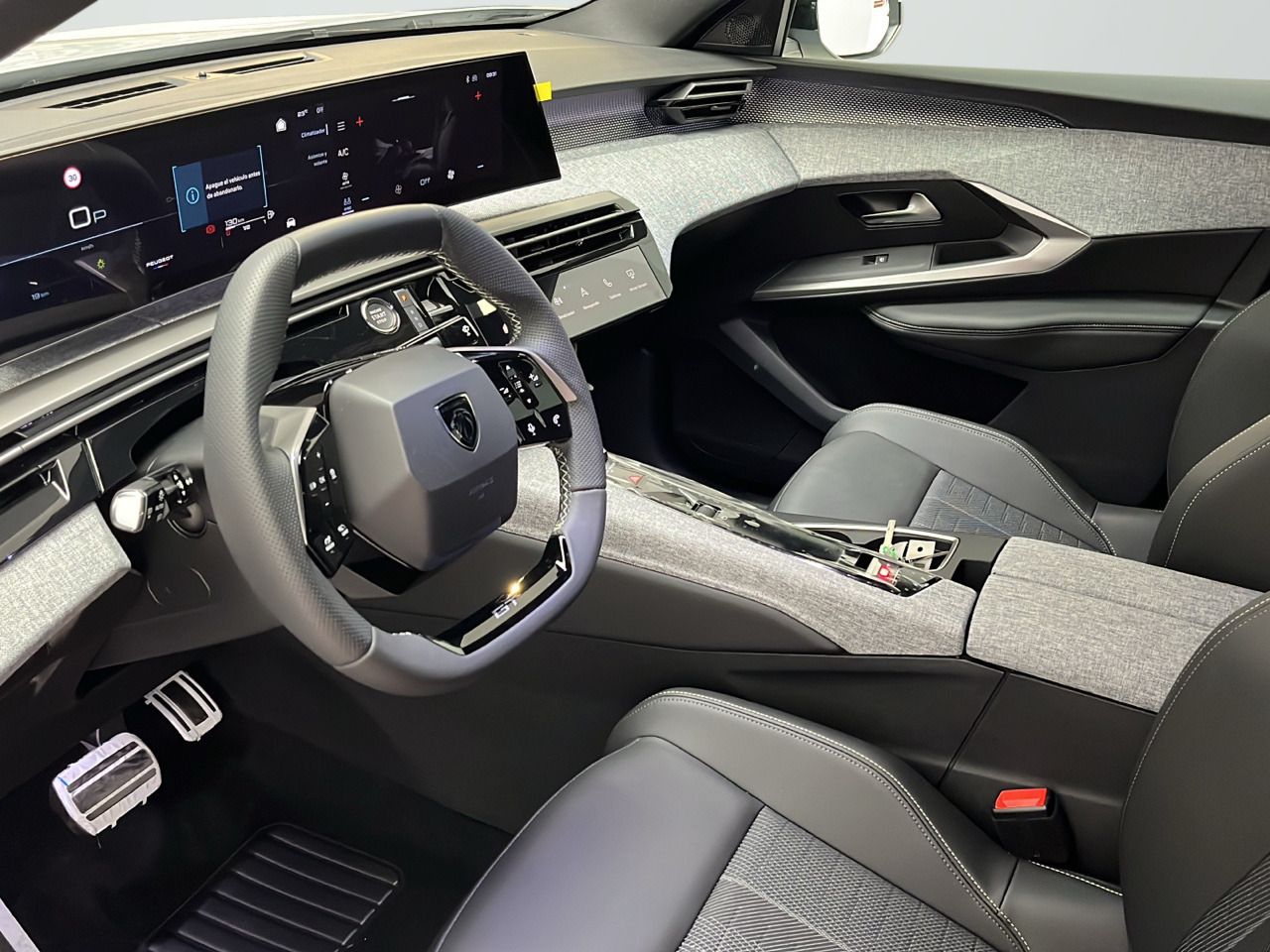 Peugeot 3008 Hybrid 1.2 107KW GT eDCS6 13