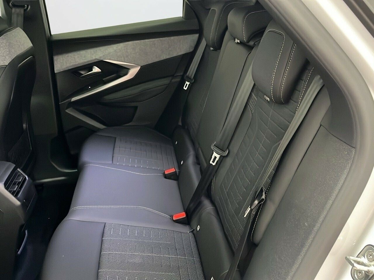 Peugeot 3008 Hybrid 1.2 107KW GT eDCS6 15