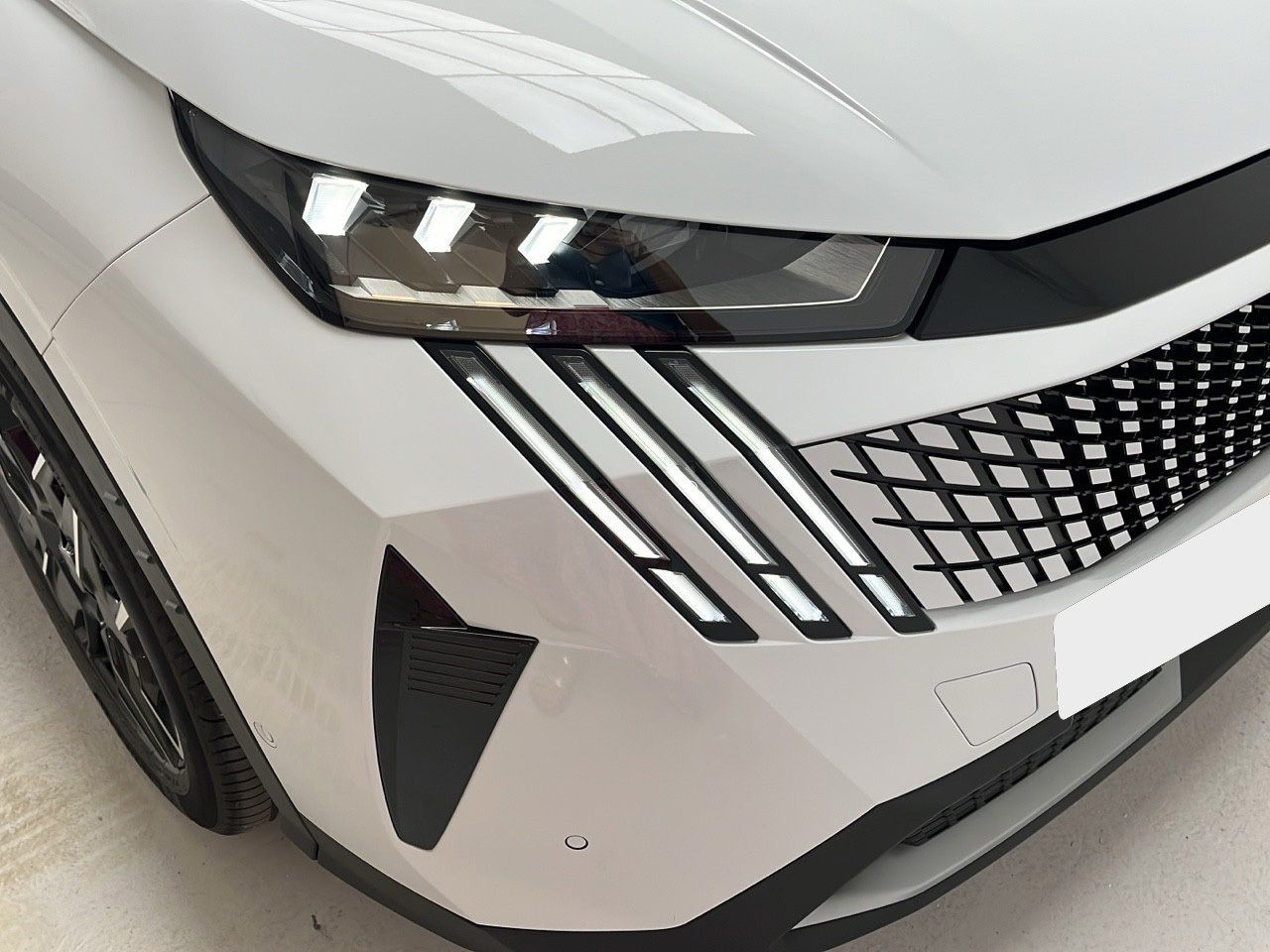 Peugeot 3008 Hybrid 1.2 107KW GT eDCS6 30
