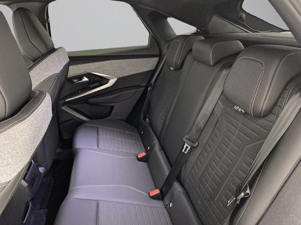 Peugeot 3008 Hybrid 1.2 107KW Allure eDCS6 5