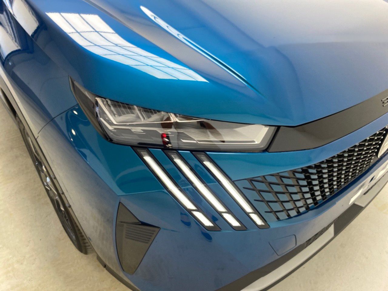 Peugeot 3008 Hybrid 1.2 107KW Allure eDCS6 22