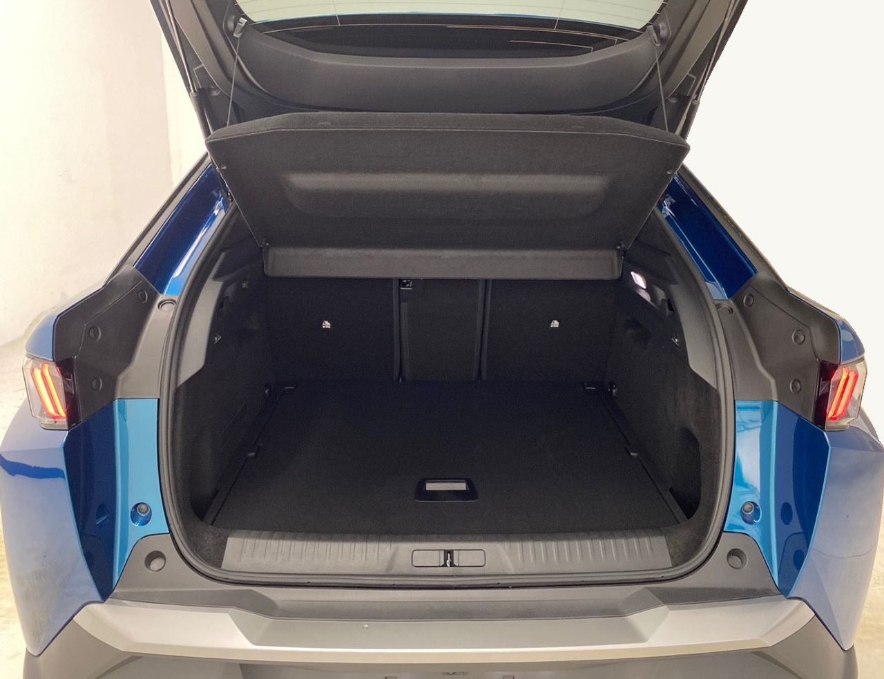 Peugeot 3008 Hybrid 1.2 107KW Allure eDCS6 7