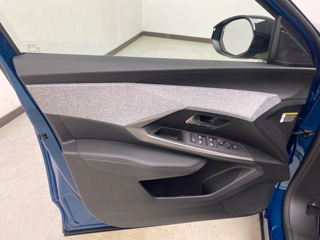 Peugeot 3008 Hybrid 1.2 107KW Allure eDCS6 24