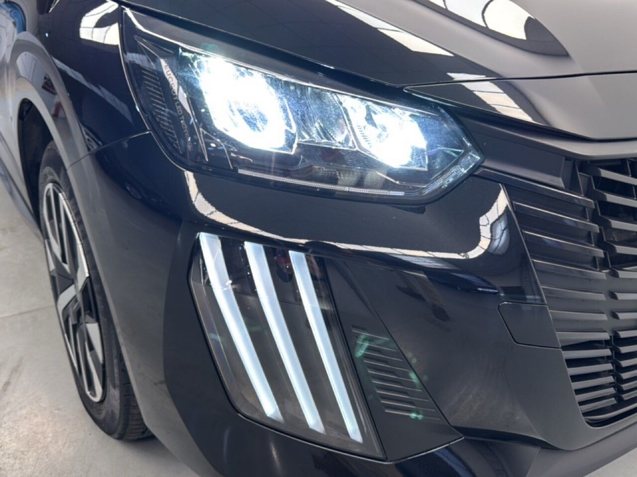 Peugeot 208 Style HYBRID 110 eDCS6 15