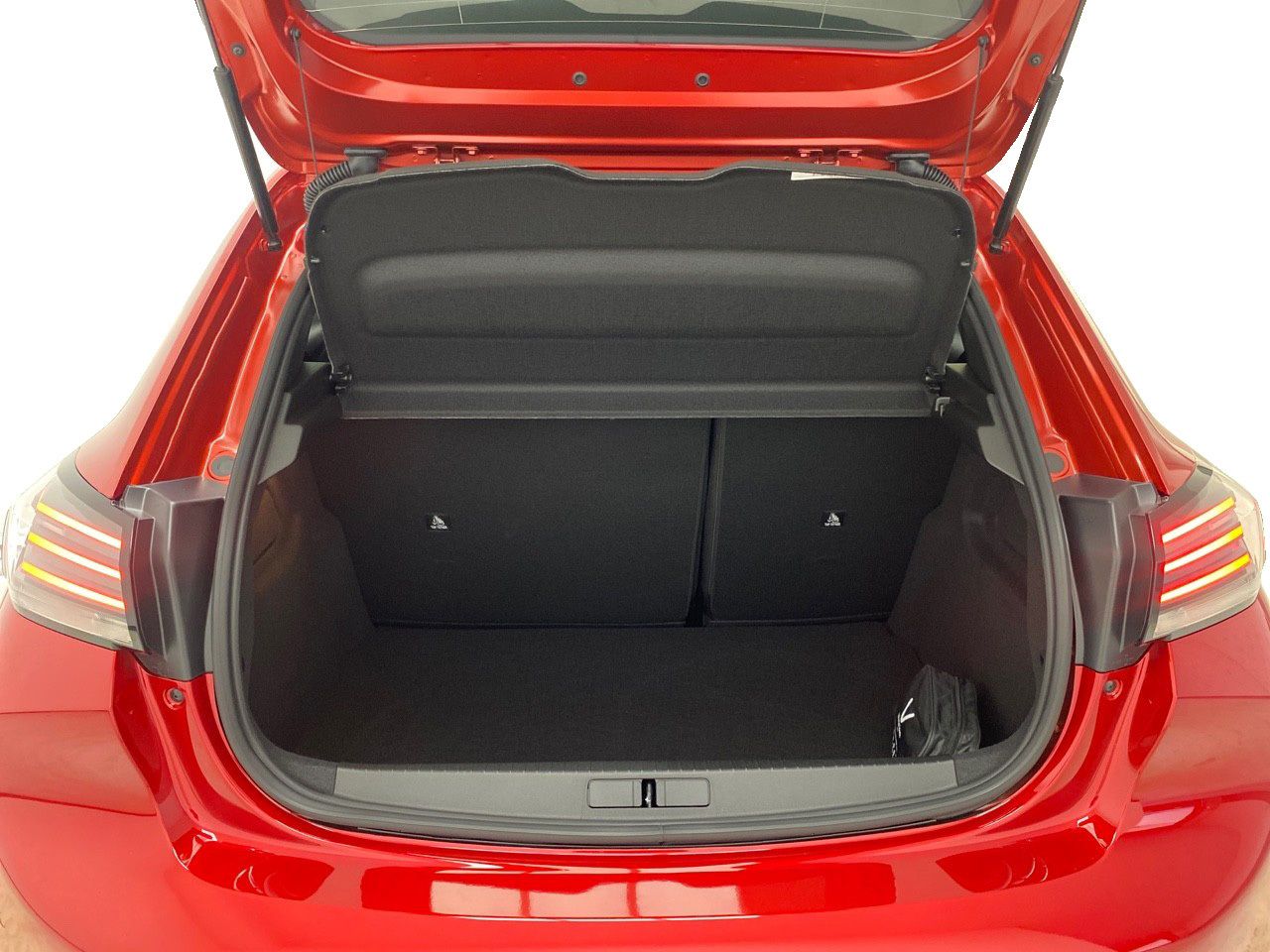 Peugeot 208 Allure HYBRID 110 eDCS6 17