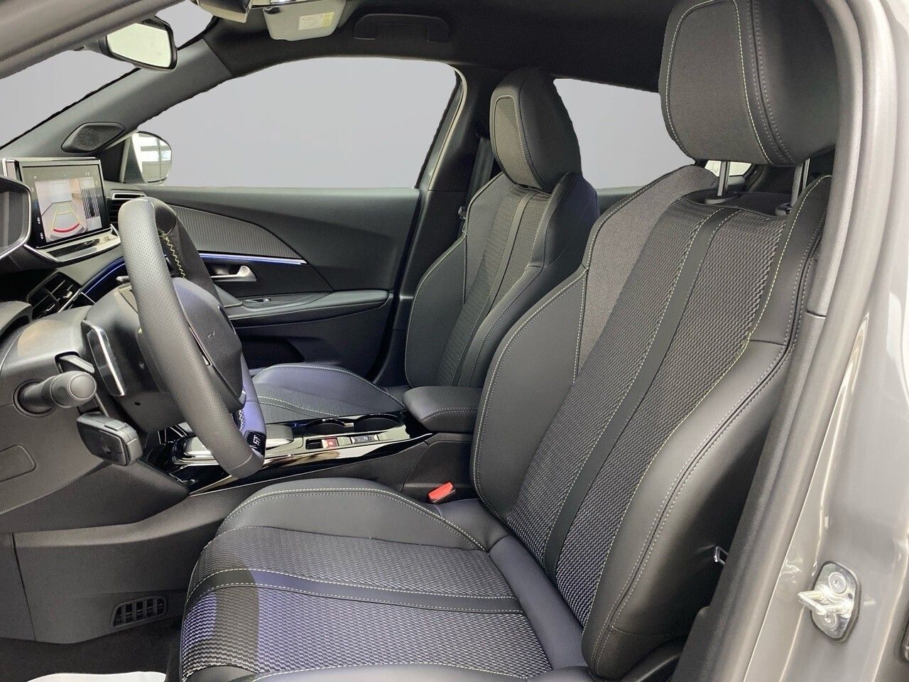 Peugeot 2008 N2008 GT Hybrid 145 eDCS6 15