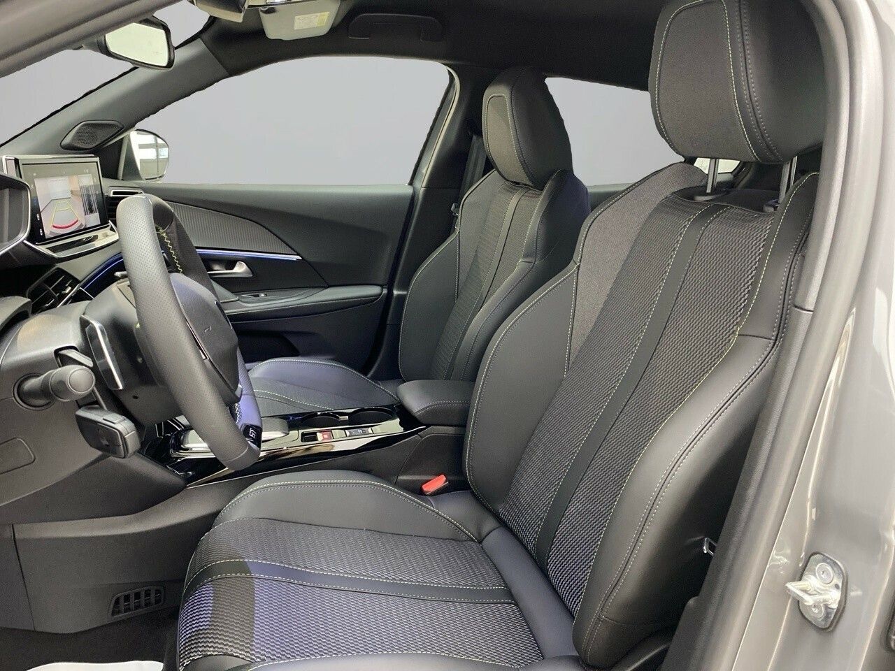 Peugeot 2008 N2008 GT Hybrid 145 eDCS6 15