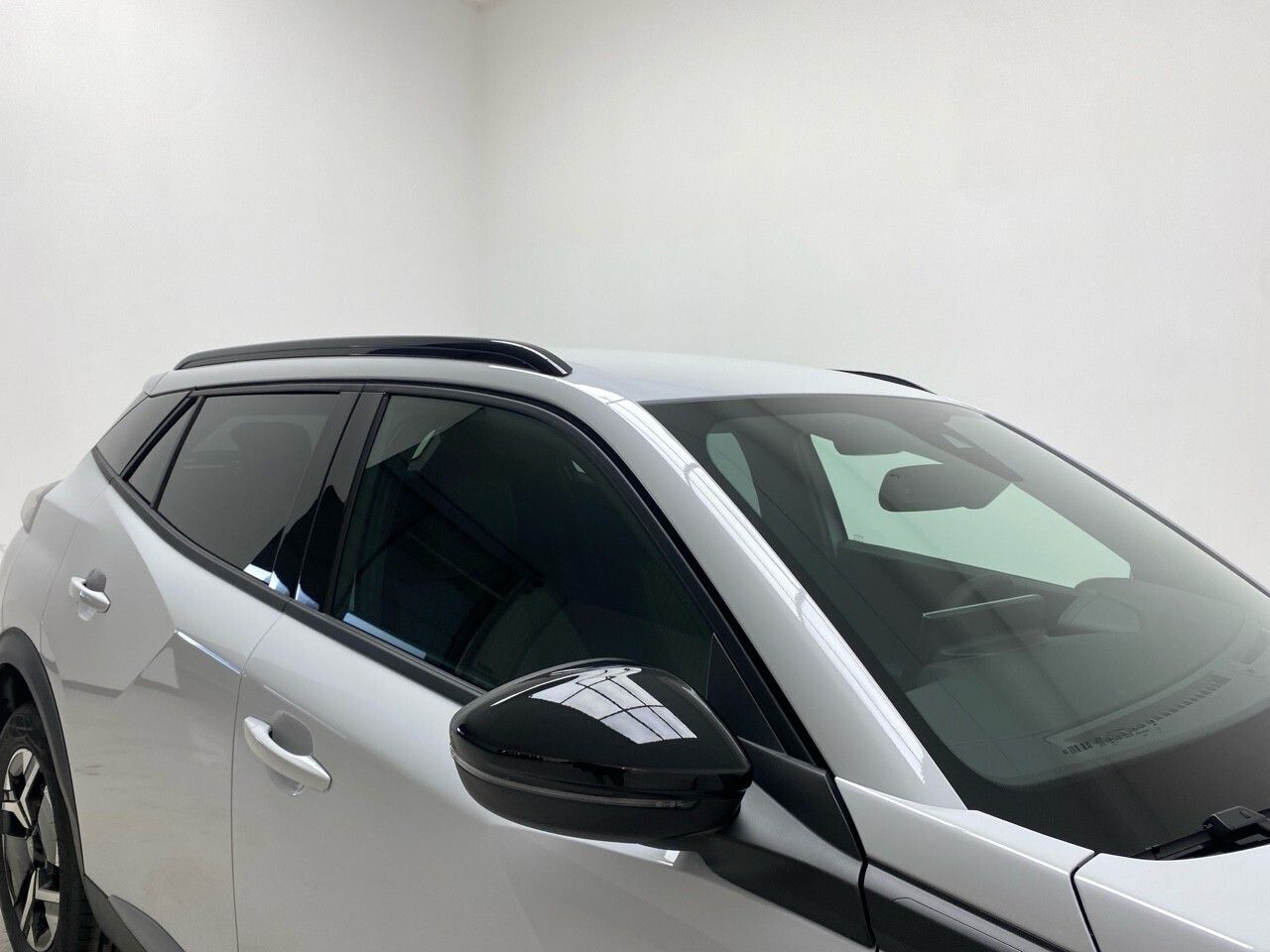 Peugeot 2008 N2008 Allure Hybrid 145 eDCS6 30