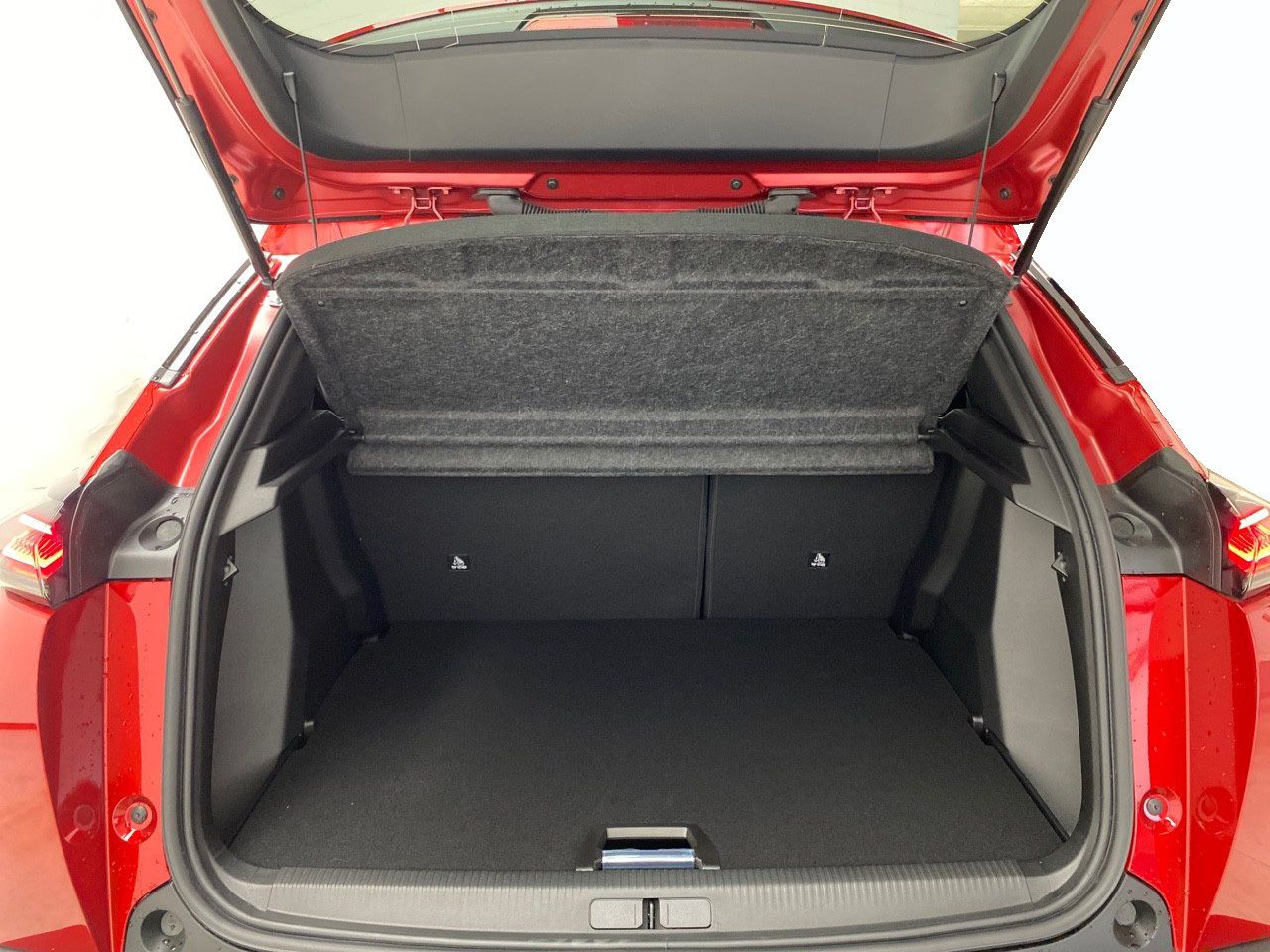 Peugeot 2008 N2008 Allure Hybrid 145 eDCS6 18