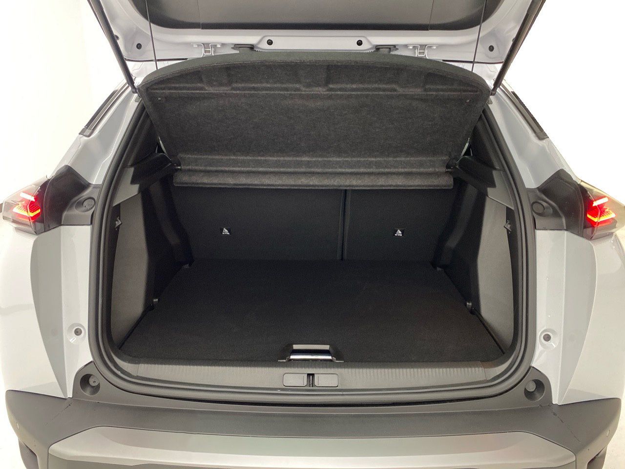 Peugeot 2008 N2008 Allure Hybrid 145 eDCS6 18