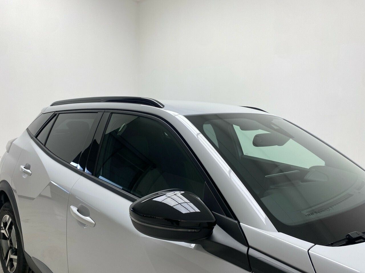 Peugeot 2008 N2008 Allure Hybrid 145 eDCS6 30