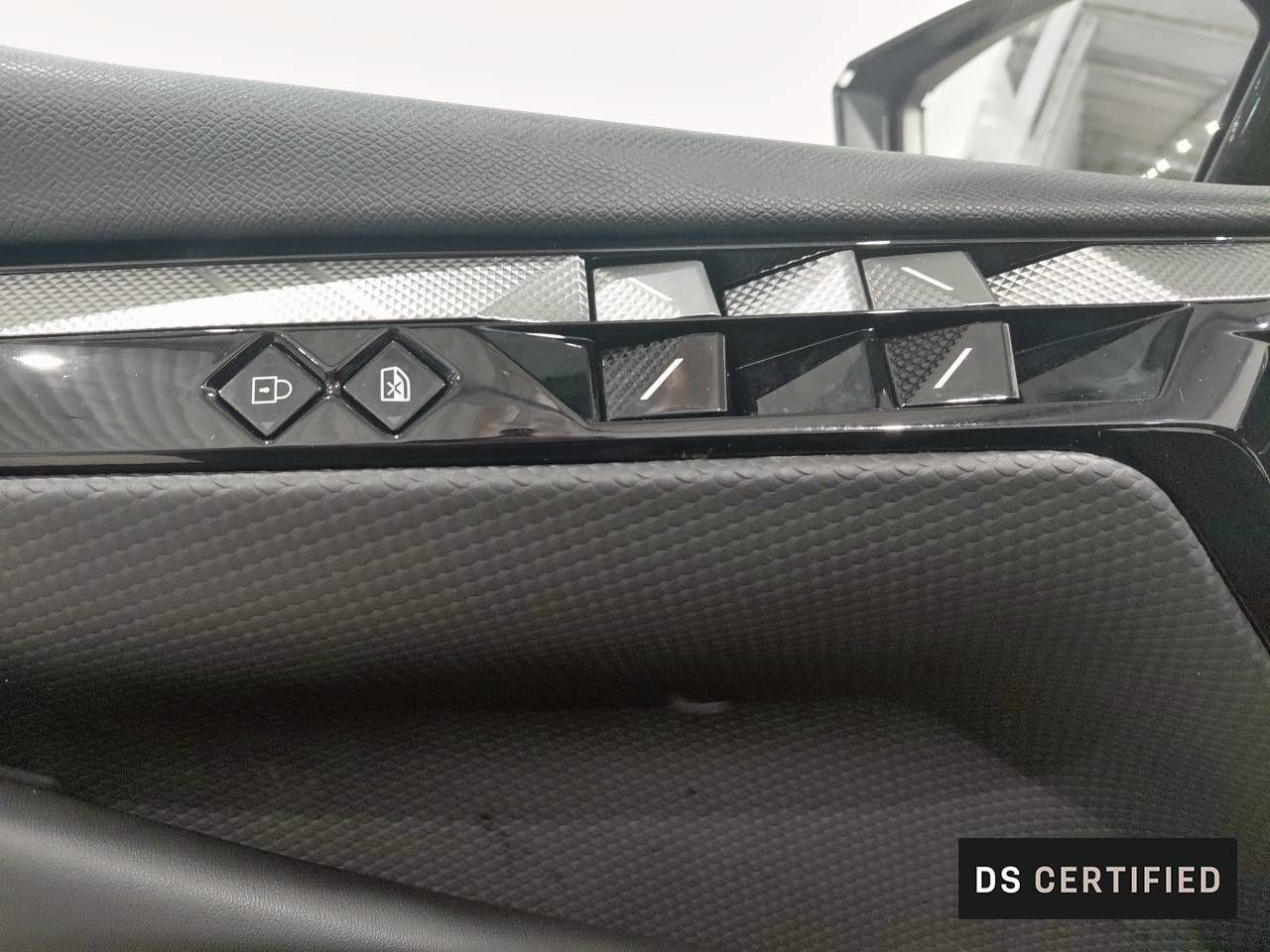 DS DS 4 PureTech 130 auto TROCADERO 22