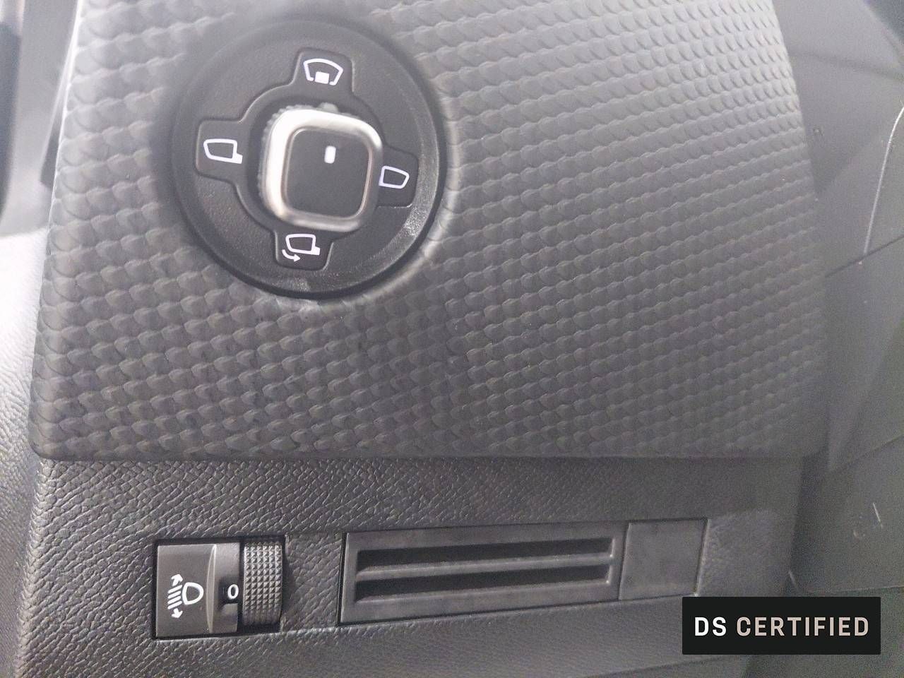 DS DS 4 PureTech 130 auto TROCADERO 24